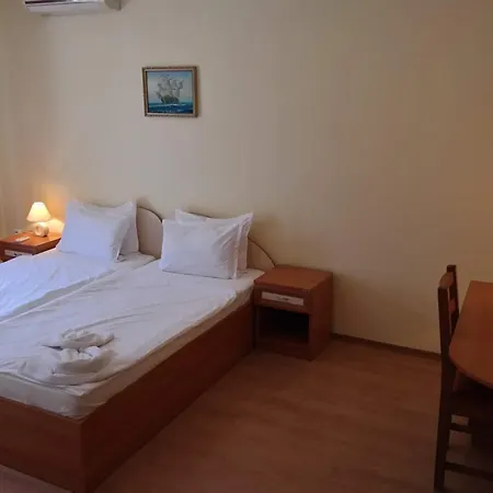게스트하우스 Къща Старият Кестен 네세부르